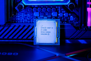 Intel выбирает более умную интеграцию памяти вместо возвращения к производству чипов памяти
