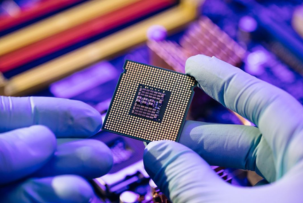 Появились первые аналоговые компьютеры на RRAM-чипах из Китая