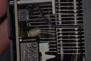 Видеокарта NVIDIA RTX 5090 взорвалась во время монтажа и погнула радиатор