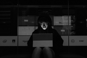 Когда один логин сотрясает интернет: как 18 библиотек JavaScript оказались взломаны